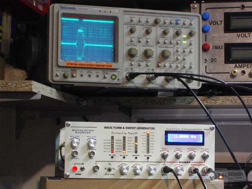 sweep_107mhz_keramia_szuro_gorbeje__marker_kicsi.jpg sweep_107mhz_keramia_szuro_gorbeje__marker_kicsi.jpg