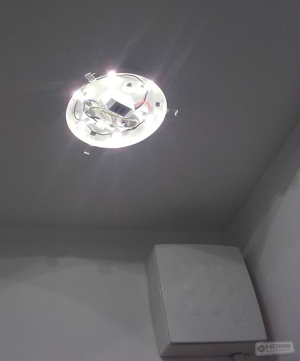 PowerLed felszerelve búra nélkül PowerLed felszerelve búra nélkül
