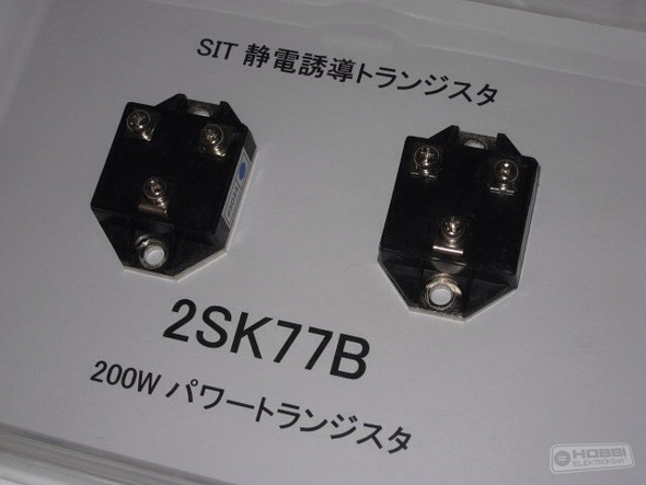 E505B695-4C3A-4D5A-946A-107D8CDFAF82